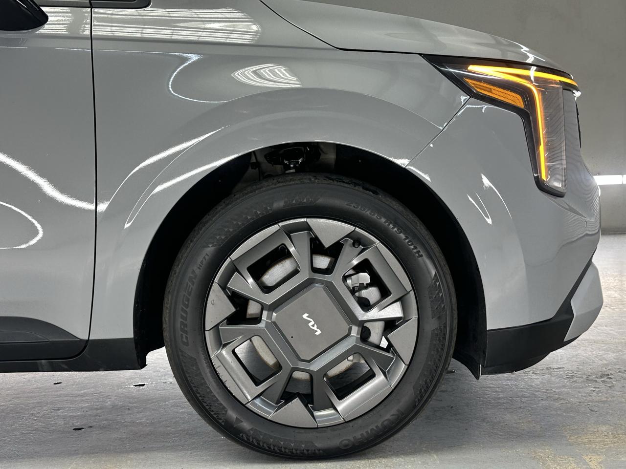 Kia Carnival Hybrid EX 2025