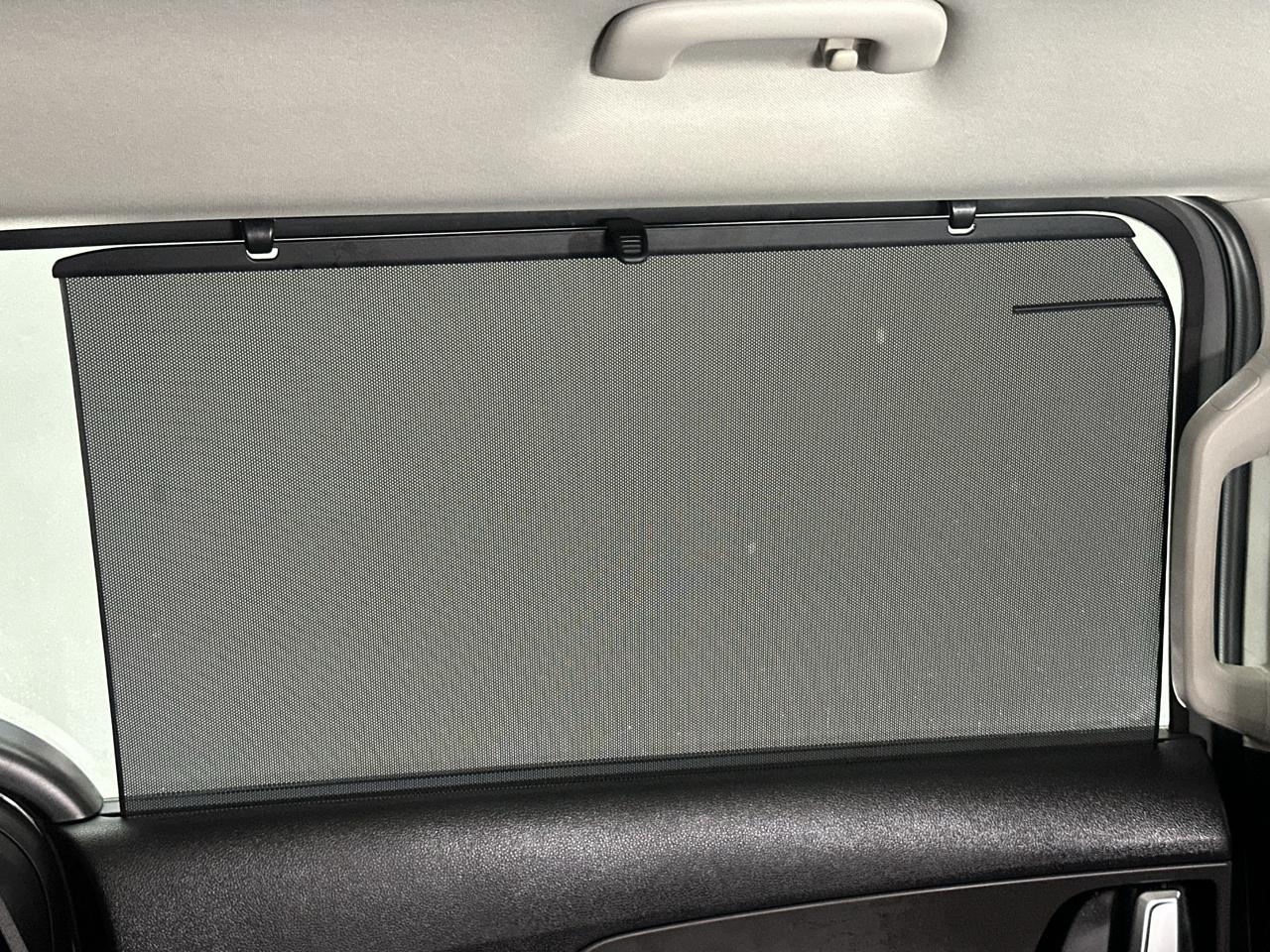 Kia Carnival Hybrid EX 2025