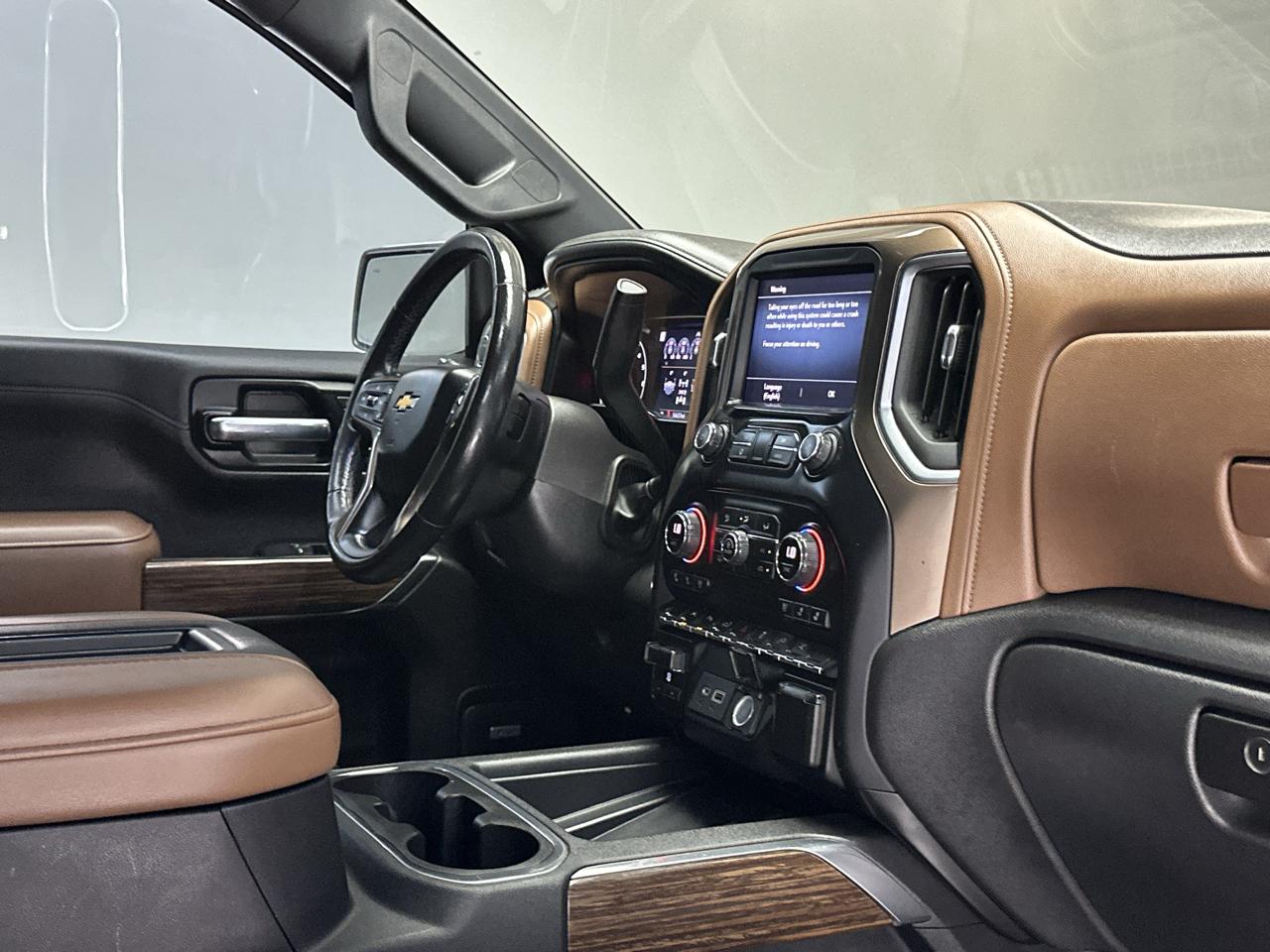 Chevrolet Silverado 1500 High Country Crew Cab Long Box 4WD 2021