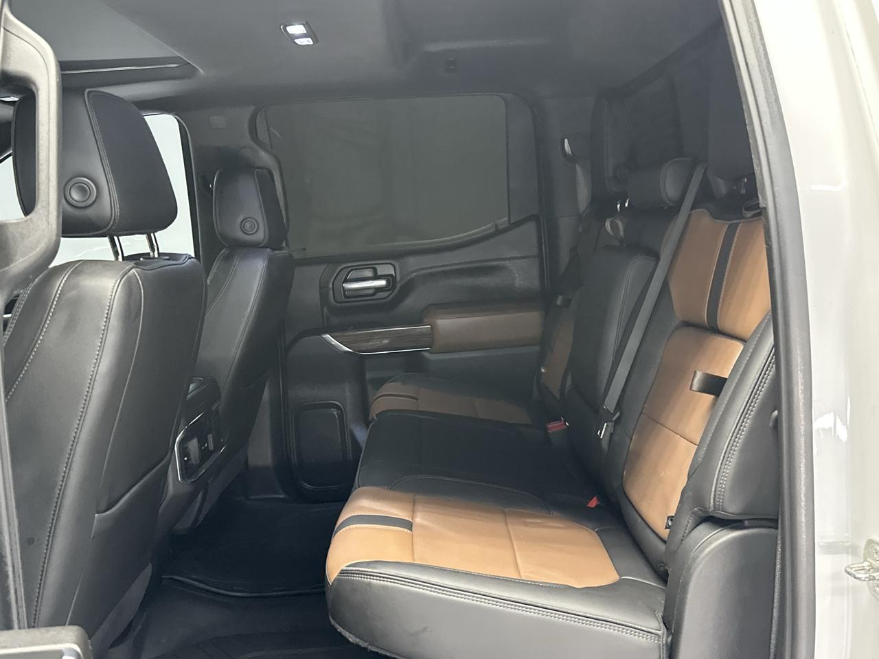 Chevrolet Silverado 1500 High Country Crew Cab Long Box 4WD 2021