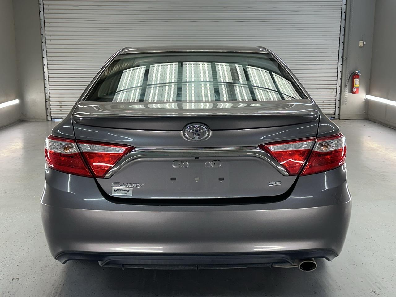 Toyota Camry SE 2017