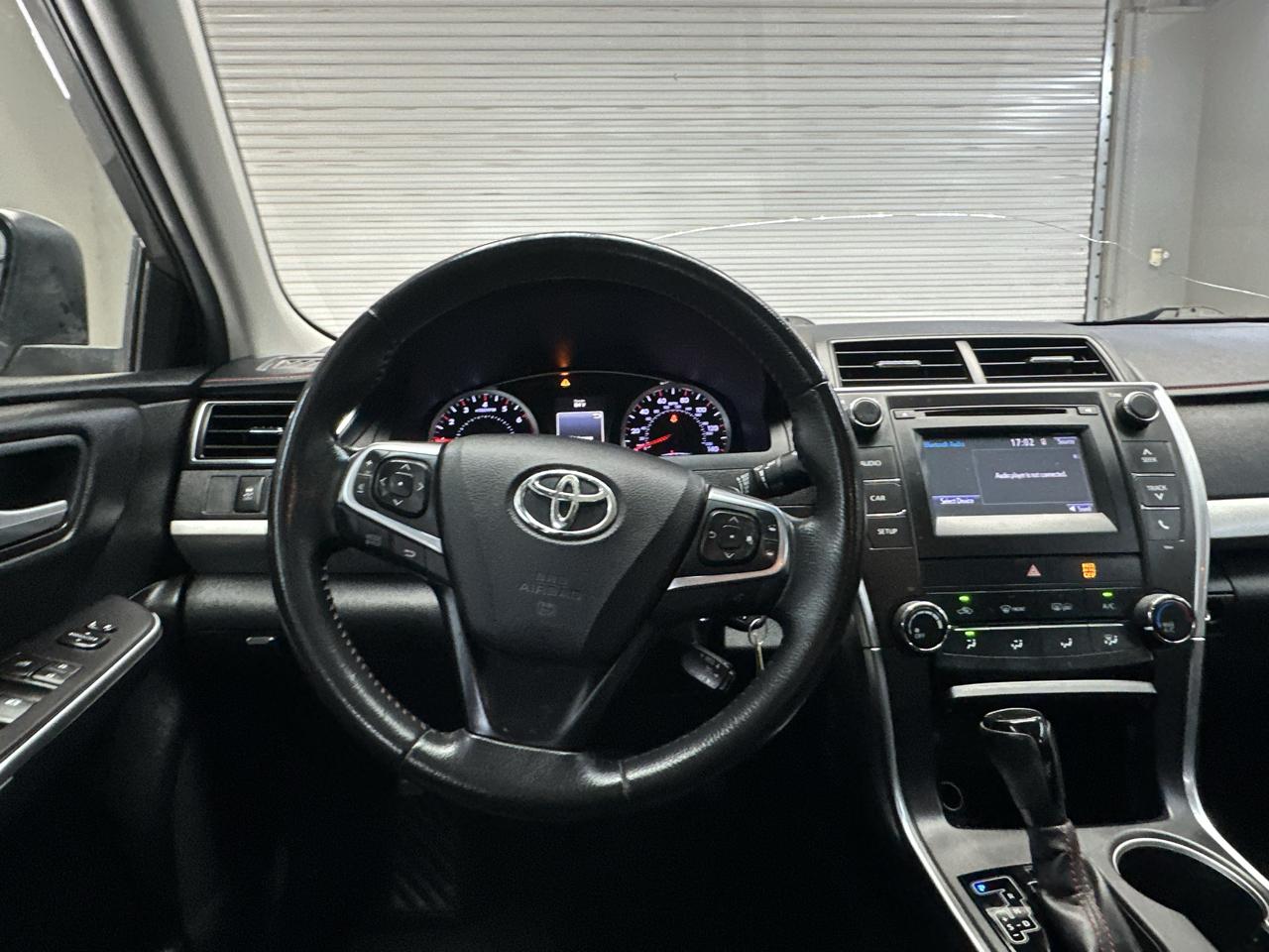 Toyota Camry SE 2017