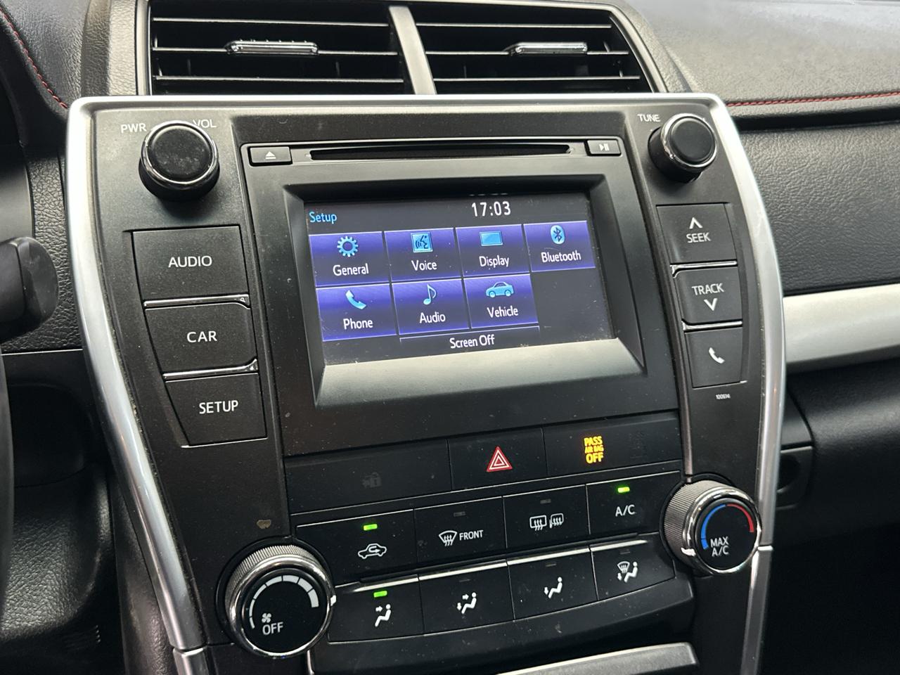 Toyota Camry SE 2017