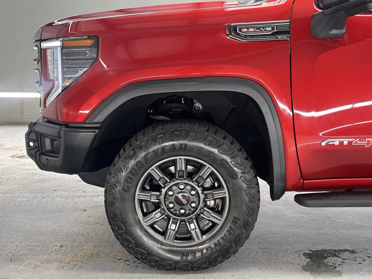 GMC Sierra 1500 AT4X Crew Cab 4WD 2024