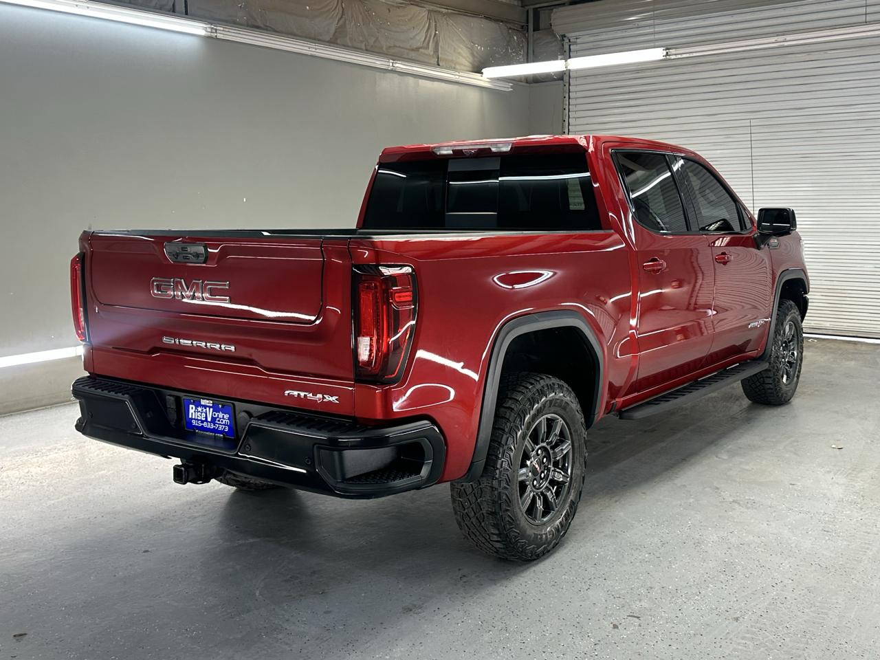GMC Sierra 1500 AT4X Crew Cab 4WD 2024