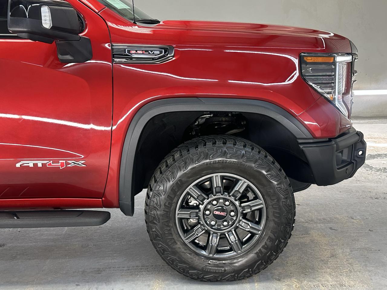 GMC Sierra 1500 AT4X Crew Cab 4WD 2024