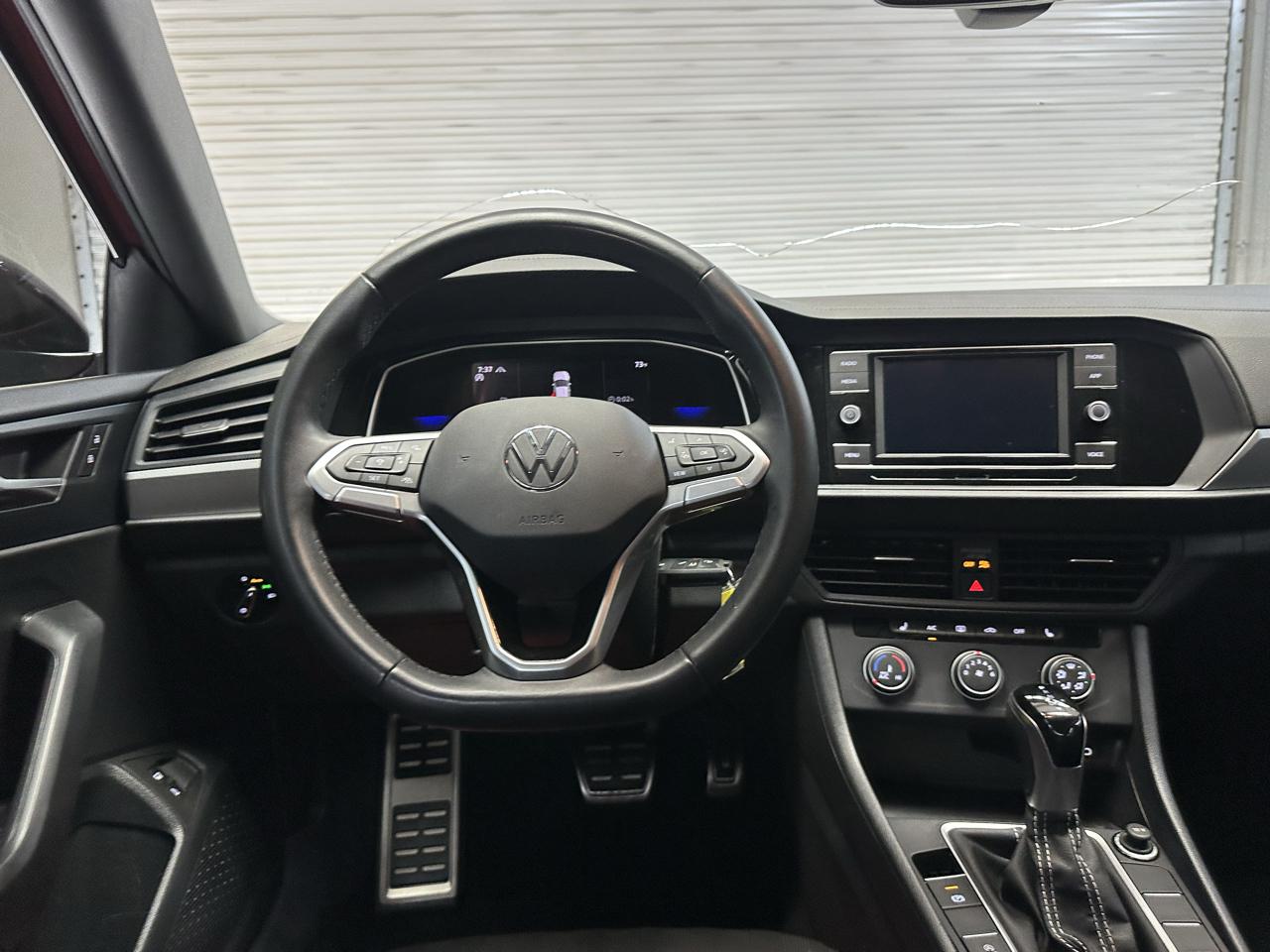 Volkswagen Jetta Sport 2024