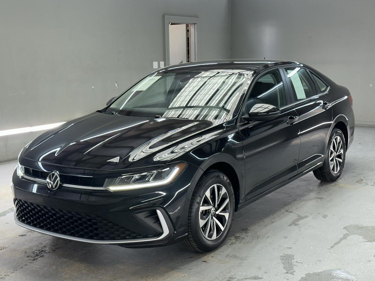 Volkswagen Jetta S 2026