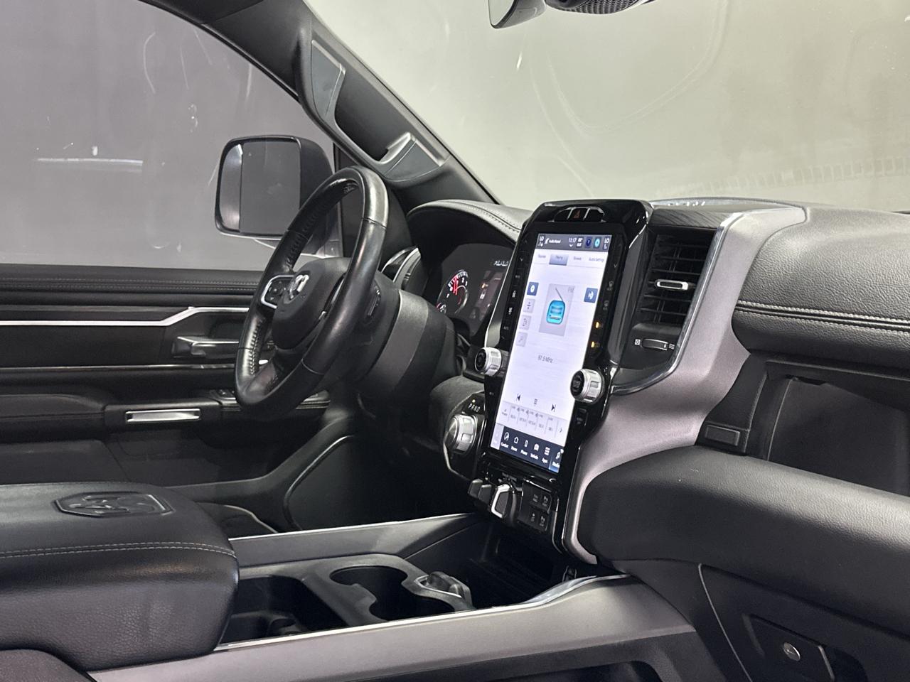 RAM 1500 Laramie Crew Cab 2WD 2024