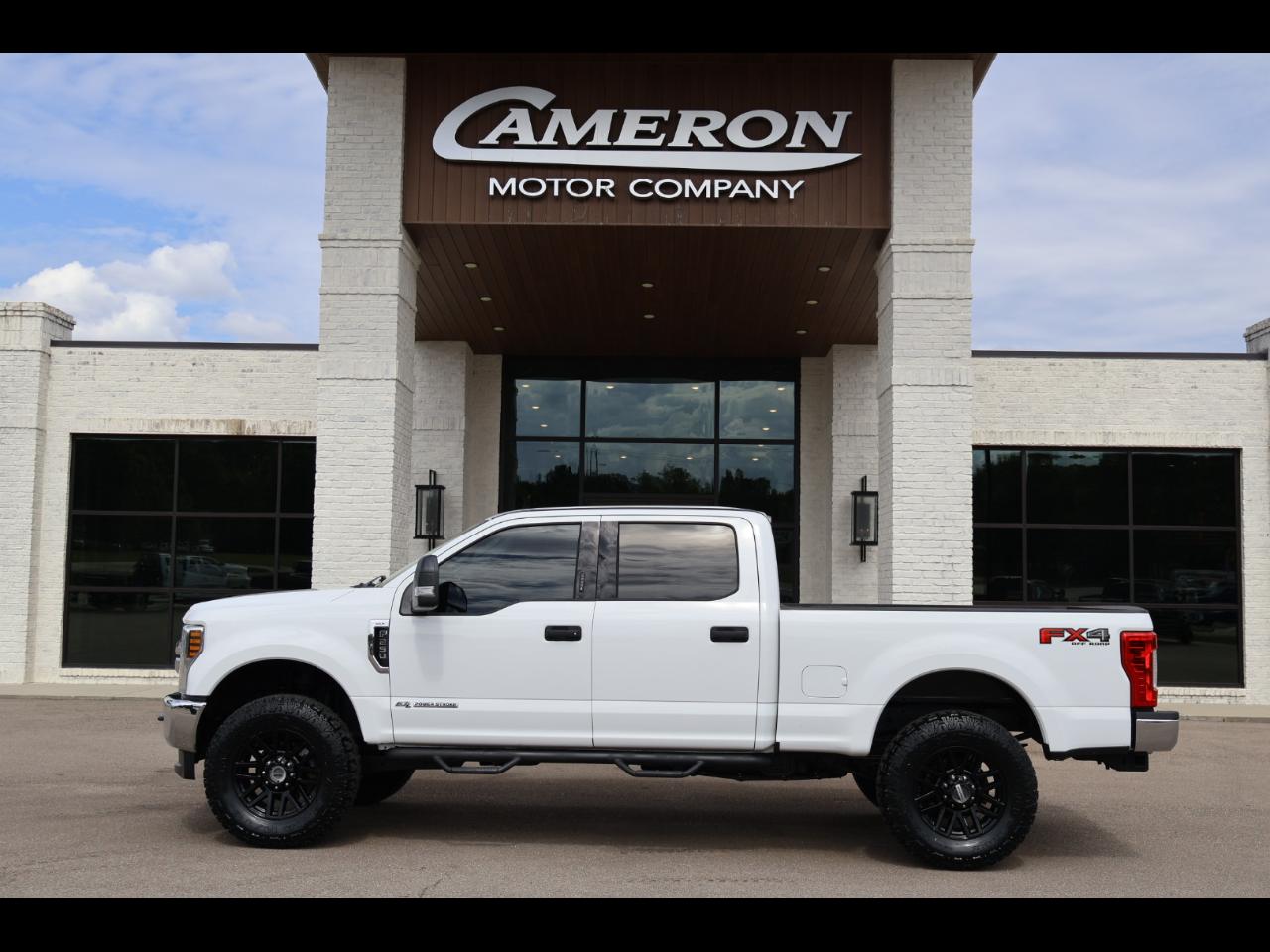 2019 Ford F-250 SD XLT Crew Cab 4WD
