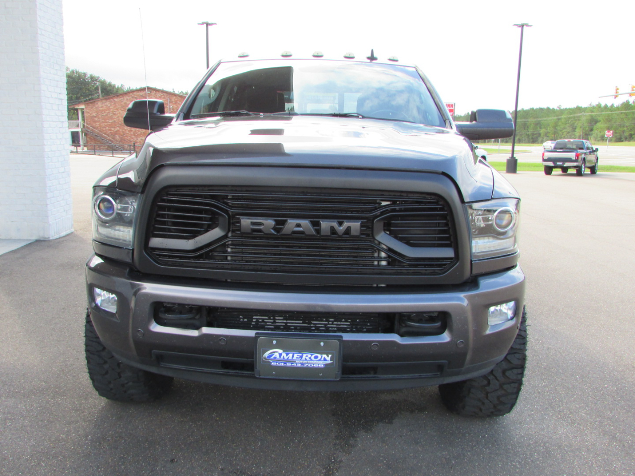 RAM 2500 Laramie 4x4 Crew Cab 6'4" Box 2018 RAM 2500 Laramie 4x4 Crew Cab 6'4" Box 2018