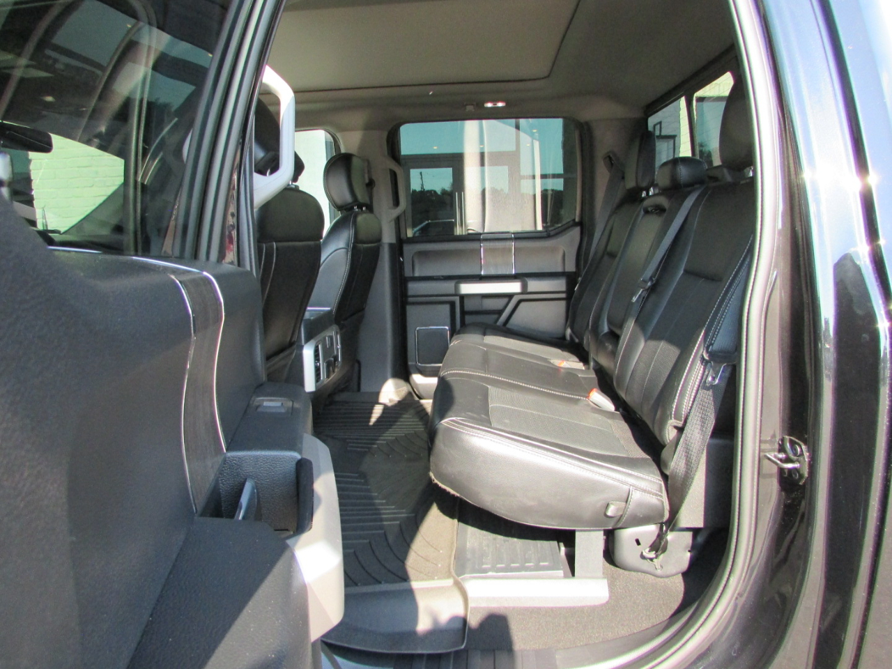 Ford F-250 SD Lariat Crew Cab 4WD 2021 Ford F-250 SD Lariat Crew Cab 4WD 2021