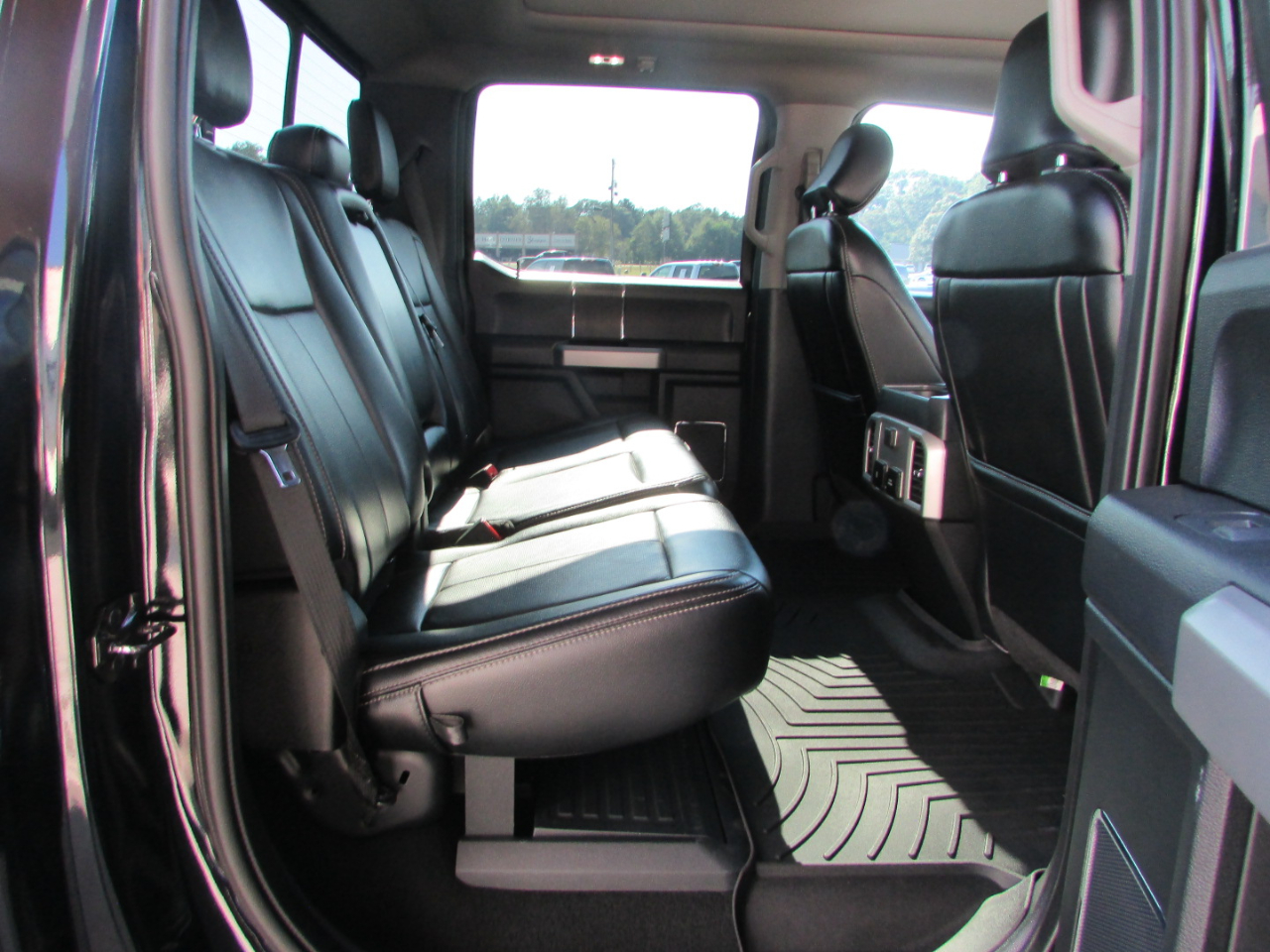 Ford F-250 SD Lariat Crew Cab 4WD 2021 Ford F-250 SD Lariat Crew Cab 4WD 2021