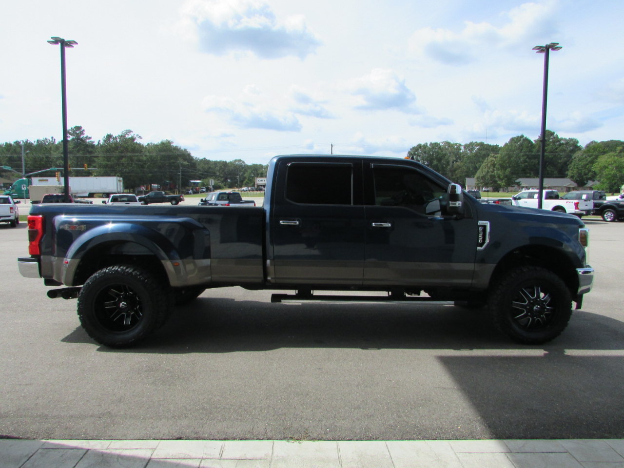 2019 Ford F-350 photo 4