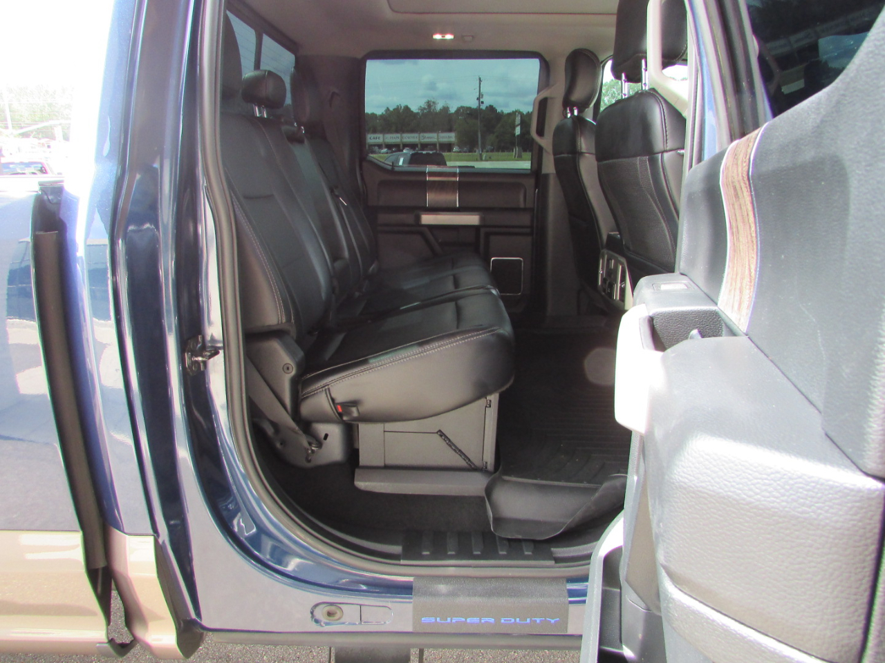 2019 Ford F-350 photo 12