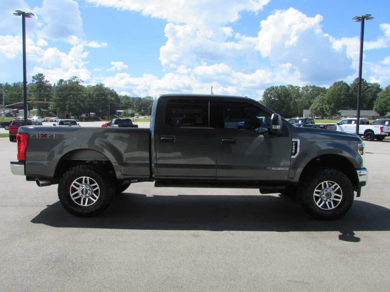 2019 Ford F-250 XLT photo 4