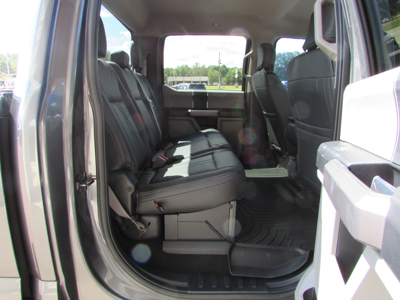2019 Ford F-250 XLT photo 12