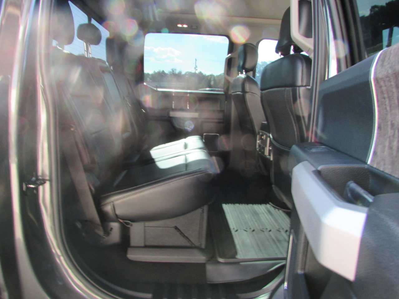 2019 Ford F-250 Lariat photo 8