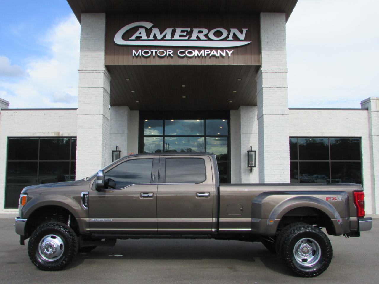 2017 Ford F350SD King Ranch Crew Cab 4WD DRW