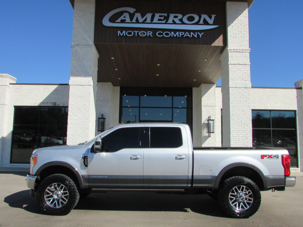 2019 Ford F250SD Lariat Crew Cab 4WD