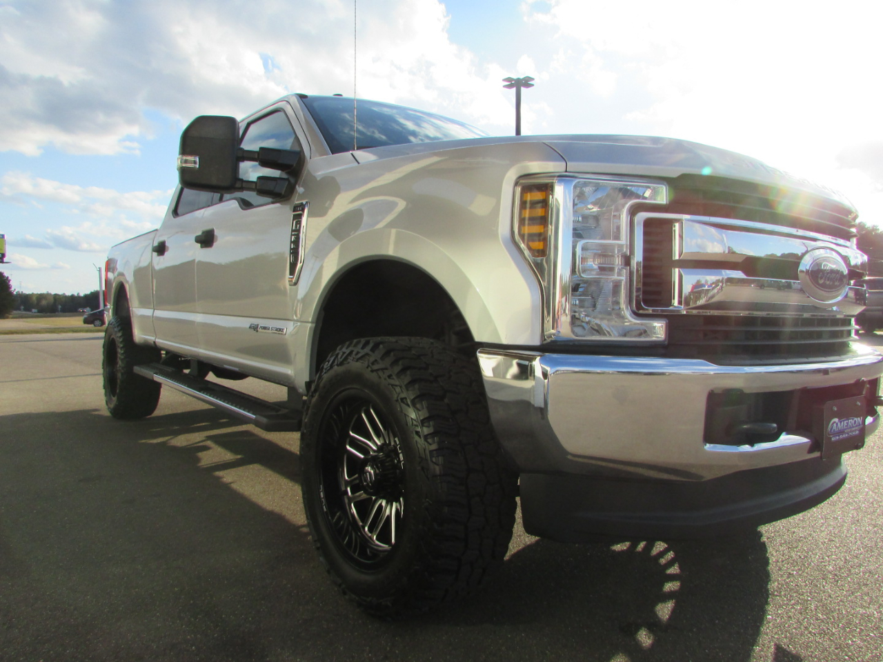 Ford F250SD XLT Crew Cab 4WD 2018