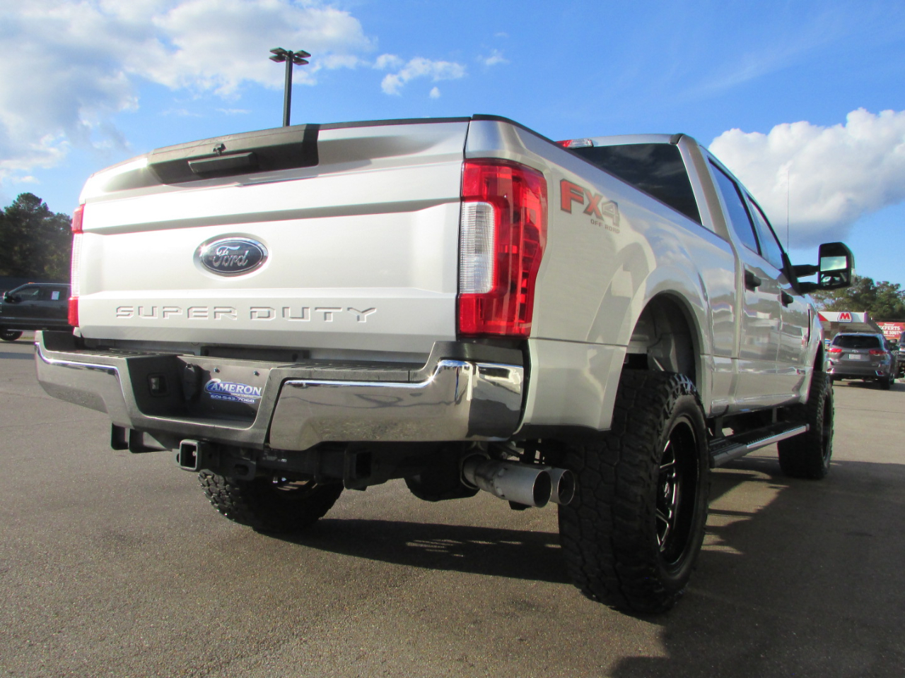 Ford F250SD XLT Crew Cab 4WD 2018