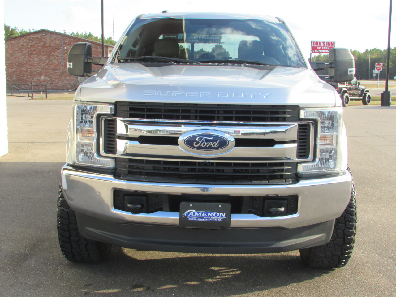Ford F250SD XLT Crew Cab 4WD 2018