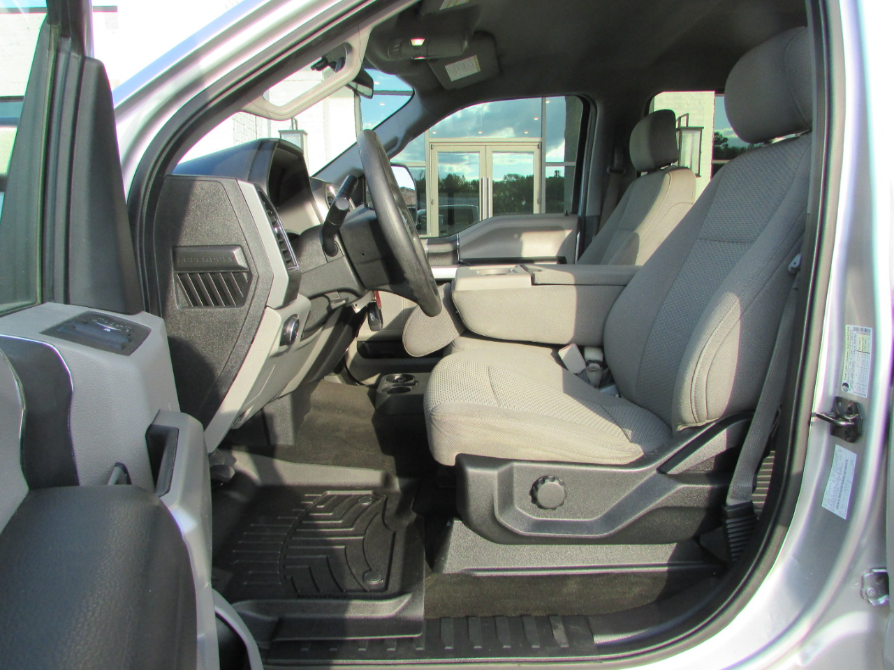 Ford F250SD XLT Crew Cab 4WD 2018