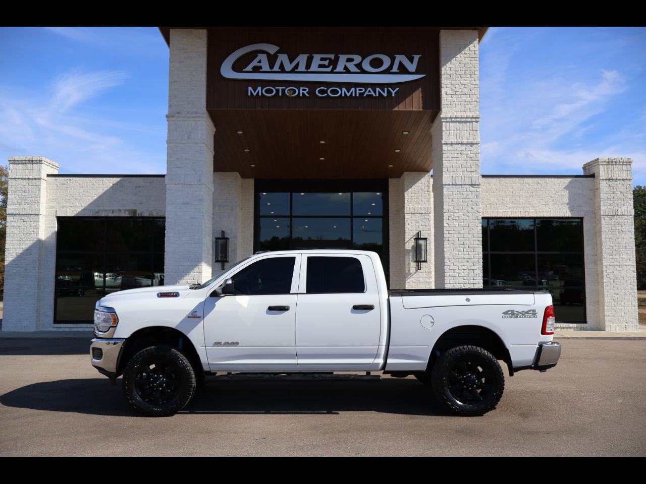 2019 RAM 2500 Tradesman 4x4 Crew Cab 6'4" Box