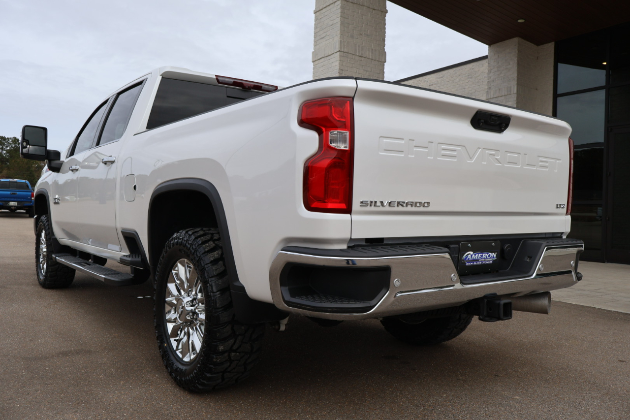 Chevrolet Silverado 3500HD 4WD Crew Cab 159" LTZ 2024