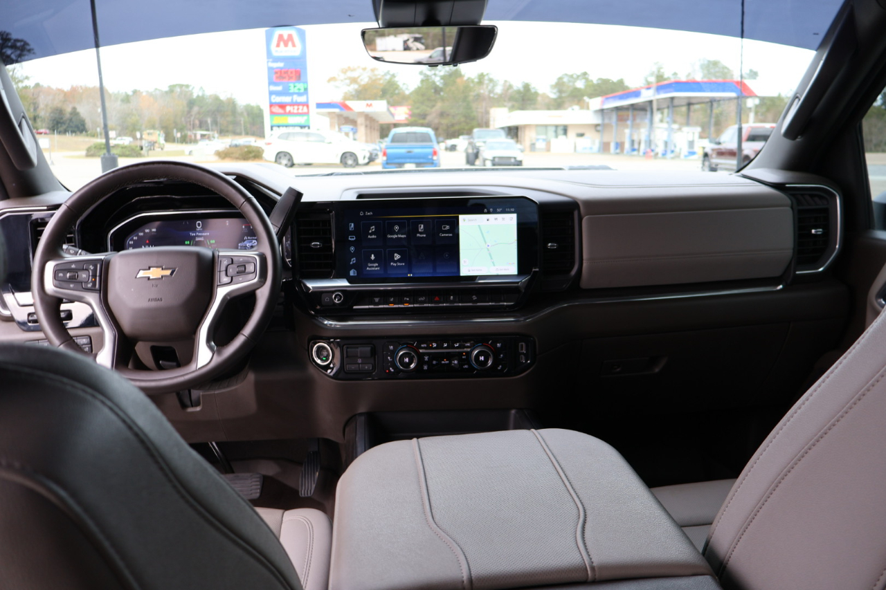 Chevrolet Silverado 3500HD 4WD Crew Cab 159" LTZ 2024