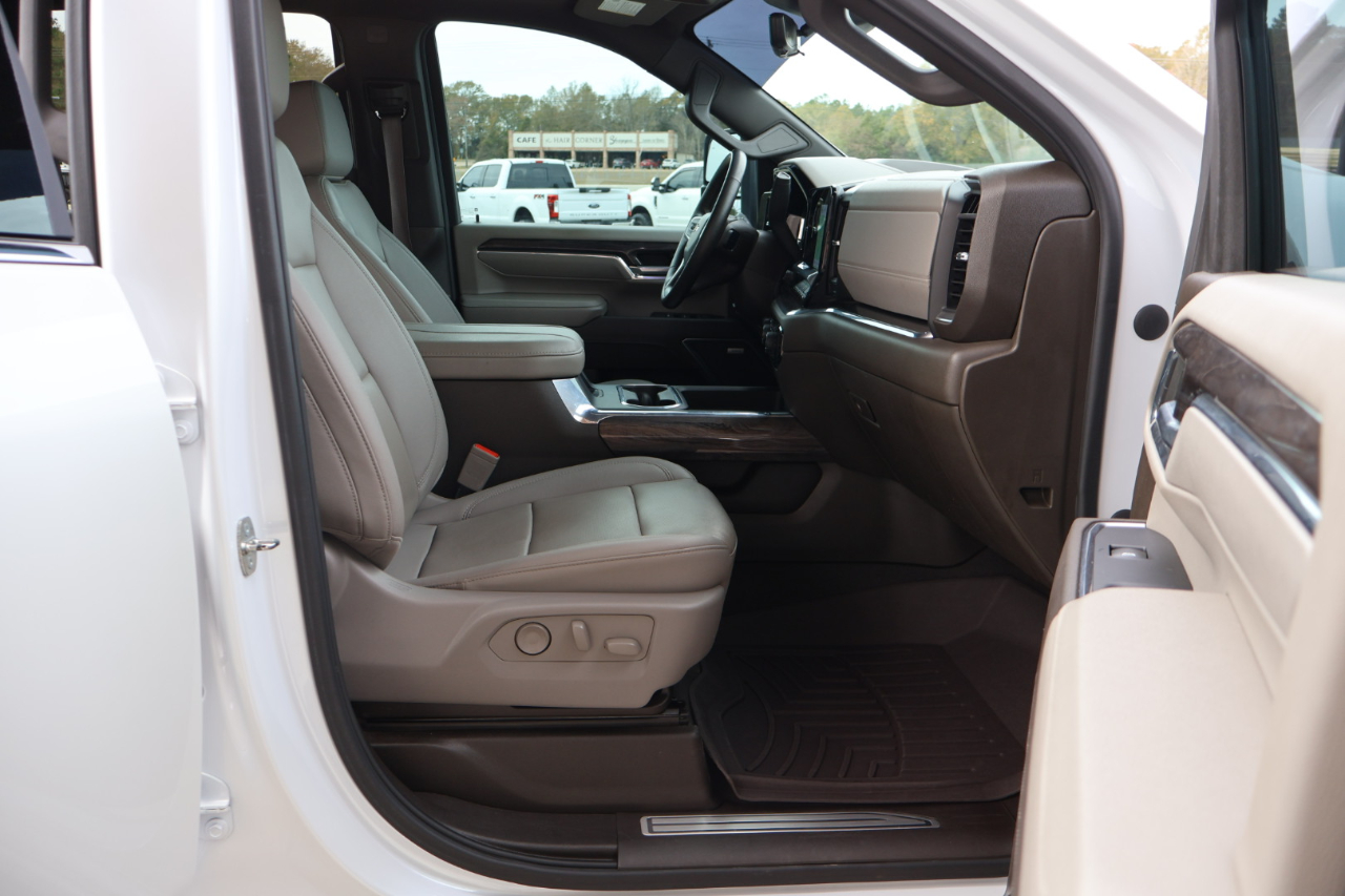 Chevrolet Silverado 3500HD 4WD Crew Cab 159" LTZ 2024