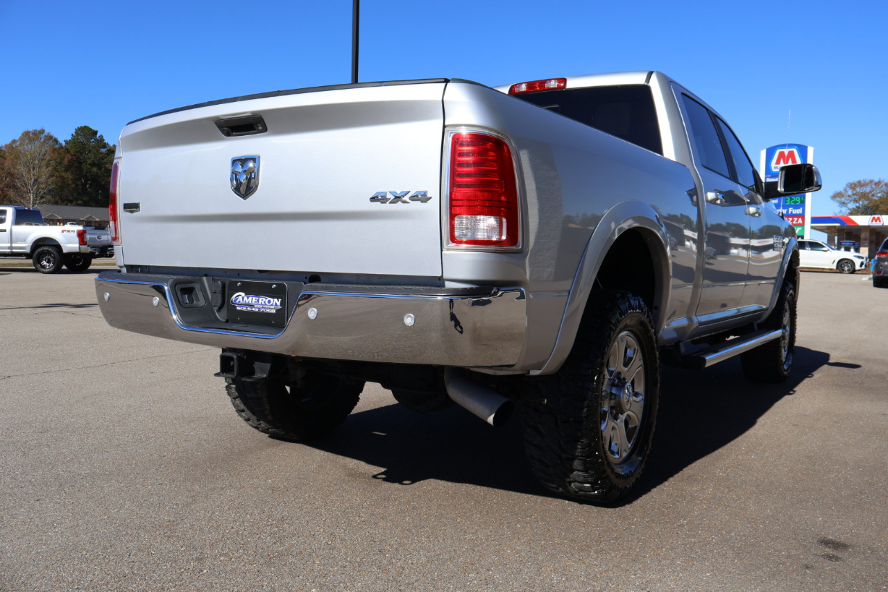 RAM 2500 Laramie 4x4 Crew Cab 6'4" Box 2017