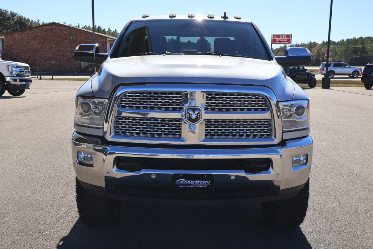 RAM 2500 Laramie 4x4 Crew Cab 6'4" Box 2017