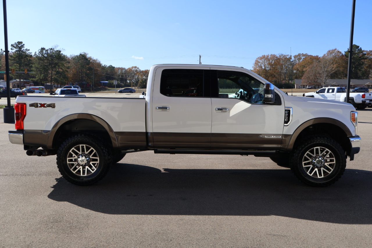 Ford F250SD King Ranch Crew Cab 4WD 2017