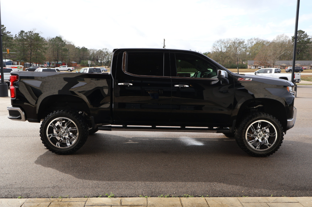 Chevrolet Silverado 1500 4WD Crew Cab 147" LTZ 2021