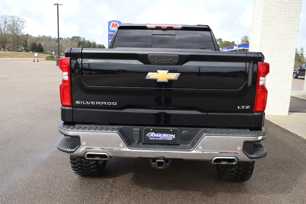 Chevrolet Silverado 1500 4WD Crew Cab 147" LTZ 2021