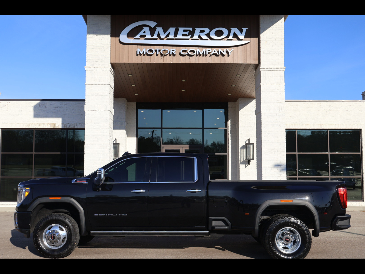 2022 GMC Sierra 3500HD 4WD Crew Cab 172" Denali
