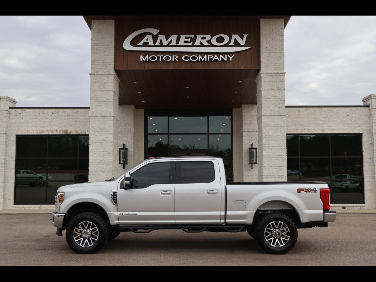 2019 Ford F250SD Lariat Crew Cab 4WD