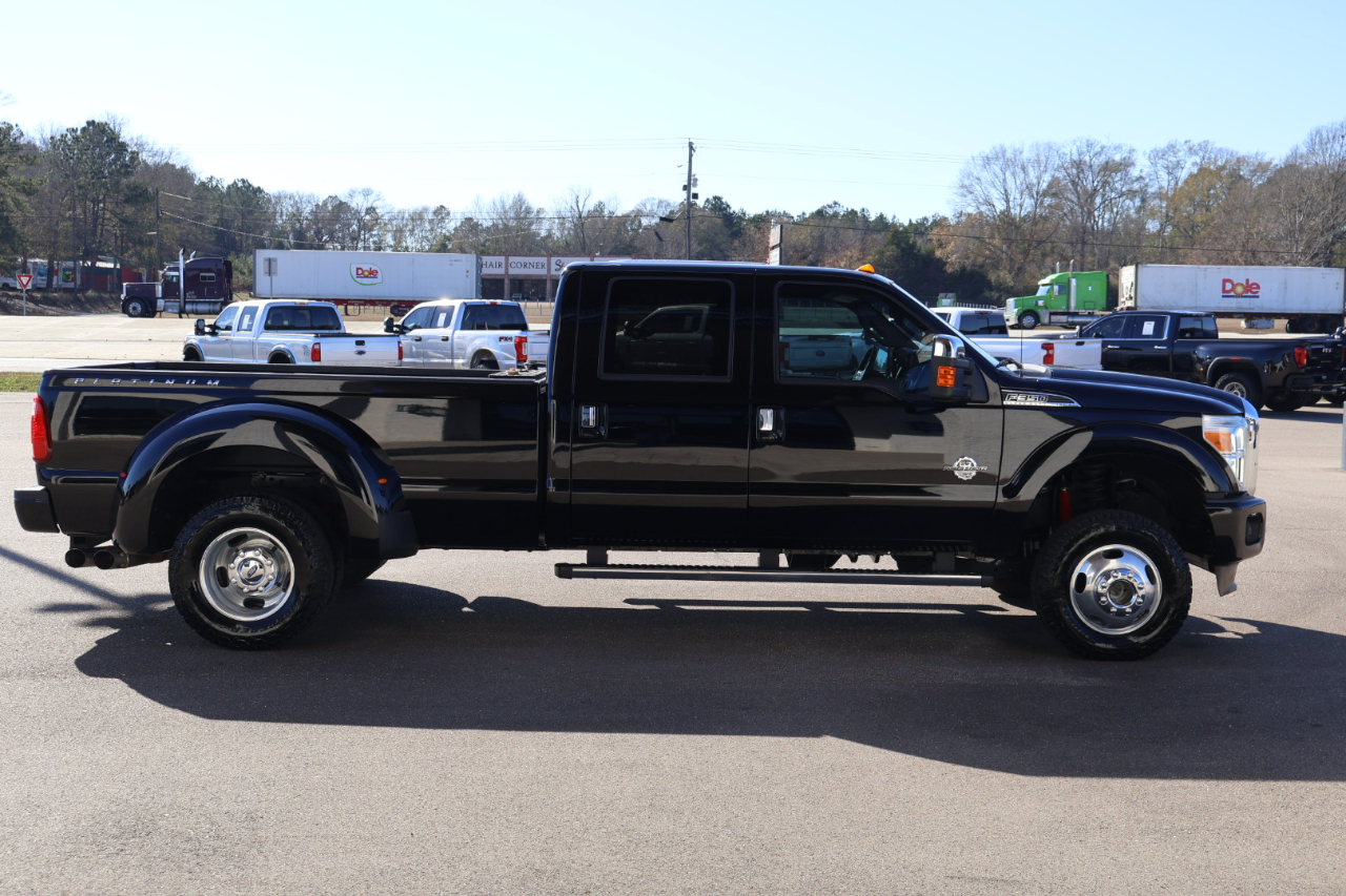 Ford F350SD Platinum Crew Cab 4WD DRW 2016