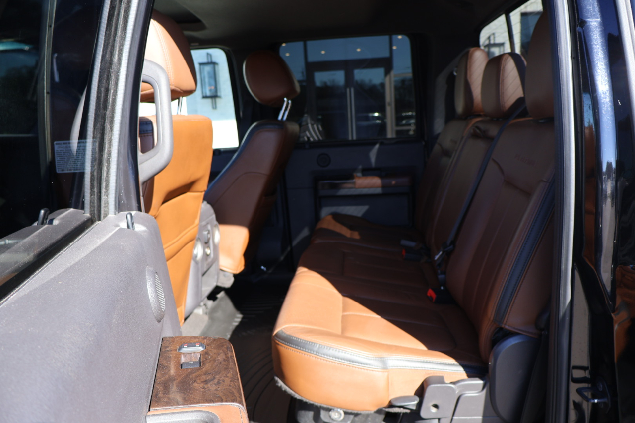 Ford F350SD Platinum Crew Cab 4WD DRW 2016