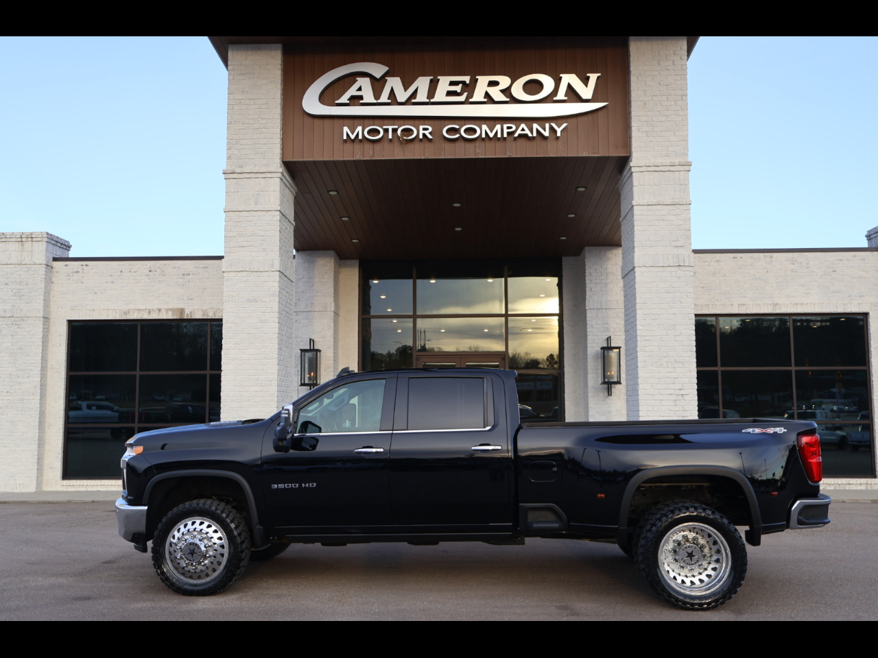 2021 Chevrolet Silverado 3500HD LTZ Crew Cab DRW 4WD