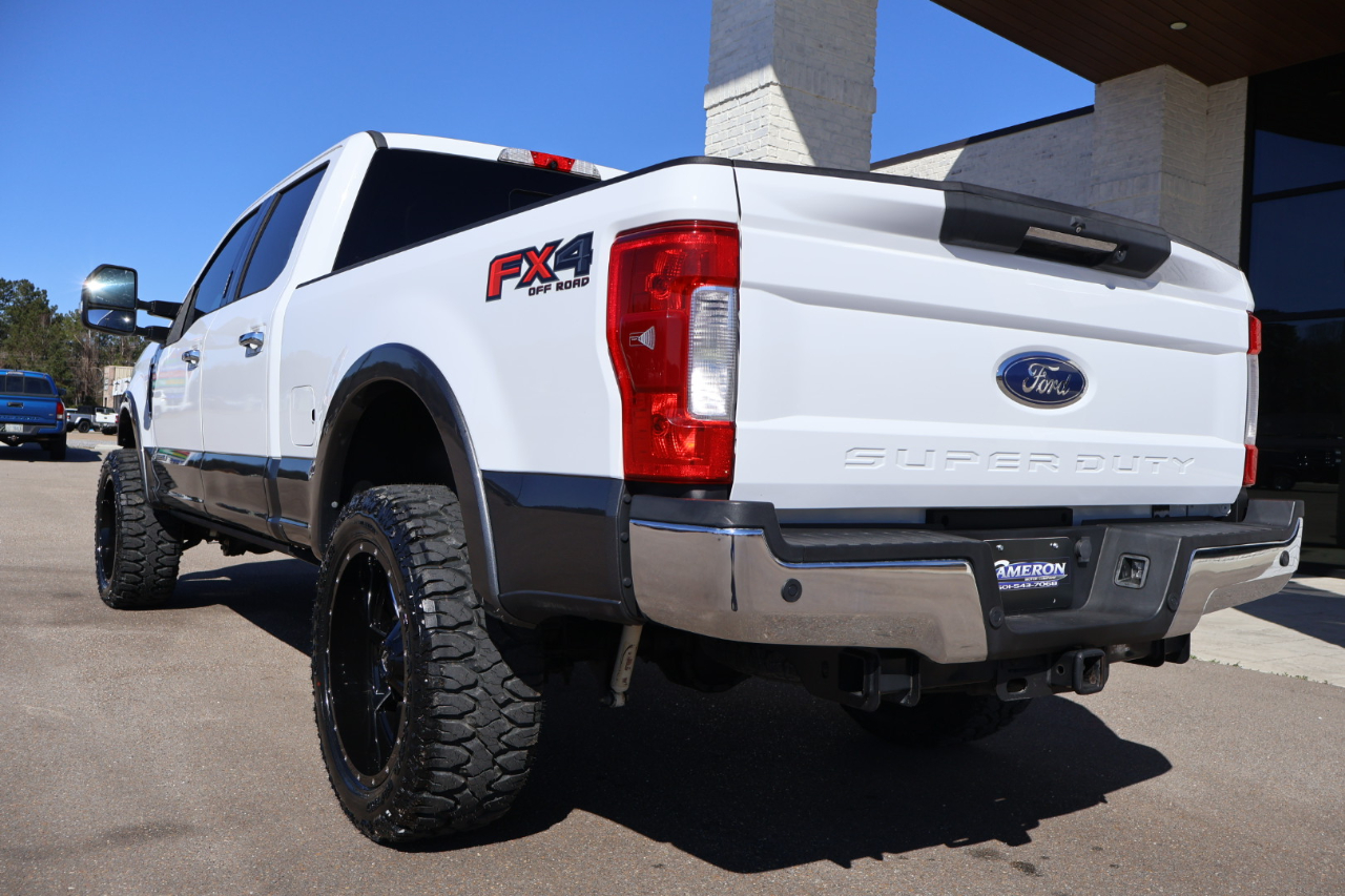 Ford F-250 SD Lariat Crew Cab 4WD 2017