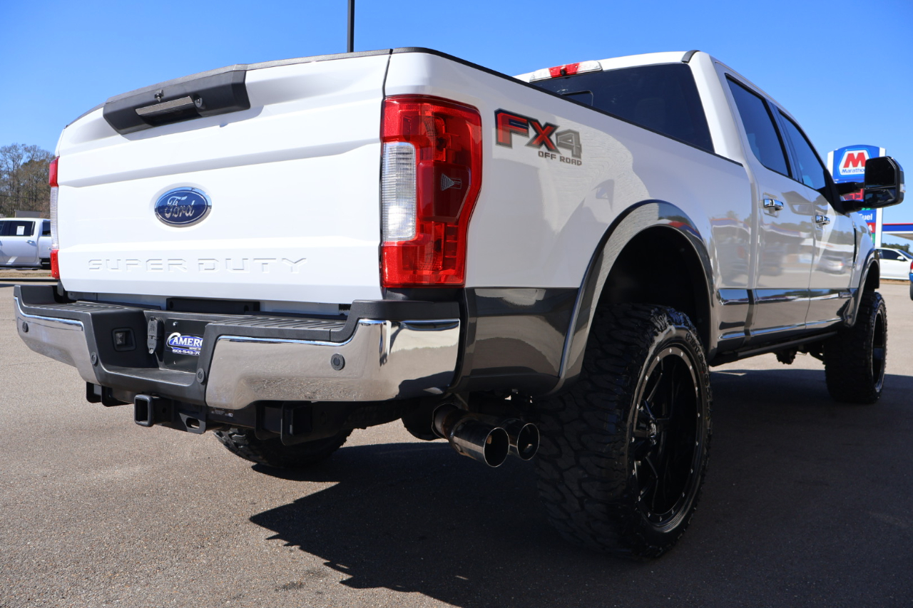 Ford F-250 SD Lariat Crew Cab 4WD 2017