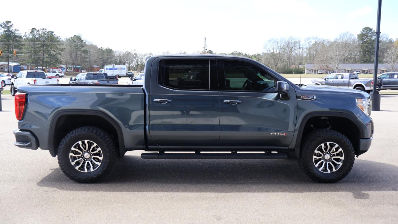GMC Sierra 1500 4WD Crew Cab 147" AT4 2019