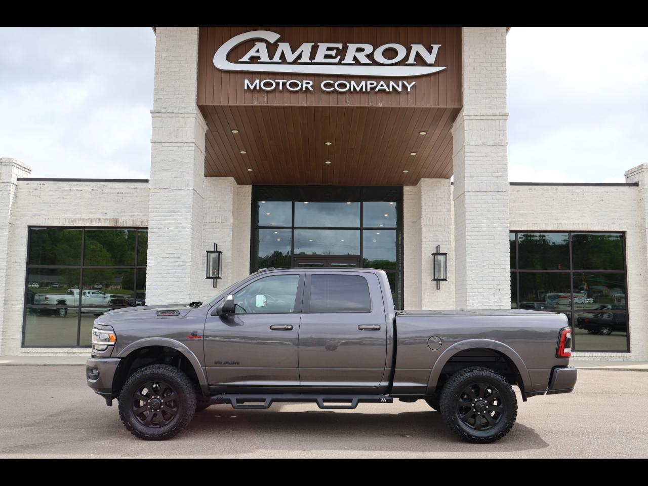 2020 RAM 2500 Laramie 4x4 Crew Cab 6'4" Box