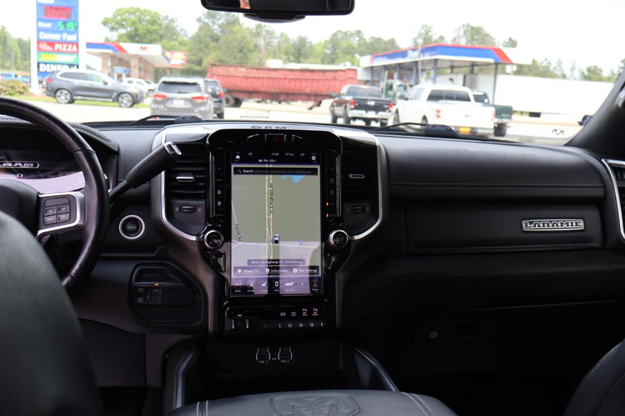 RAM 2500 Laramie 4x4 Crew Cab 6'4" Box 2020