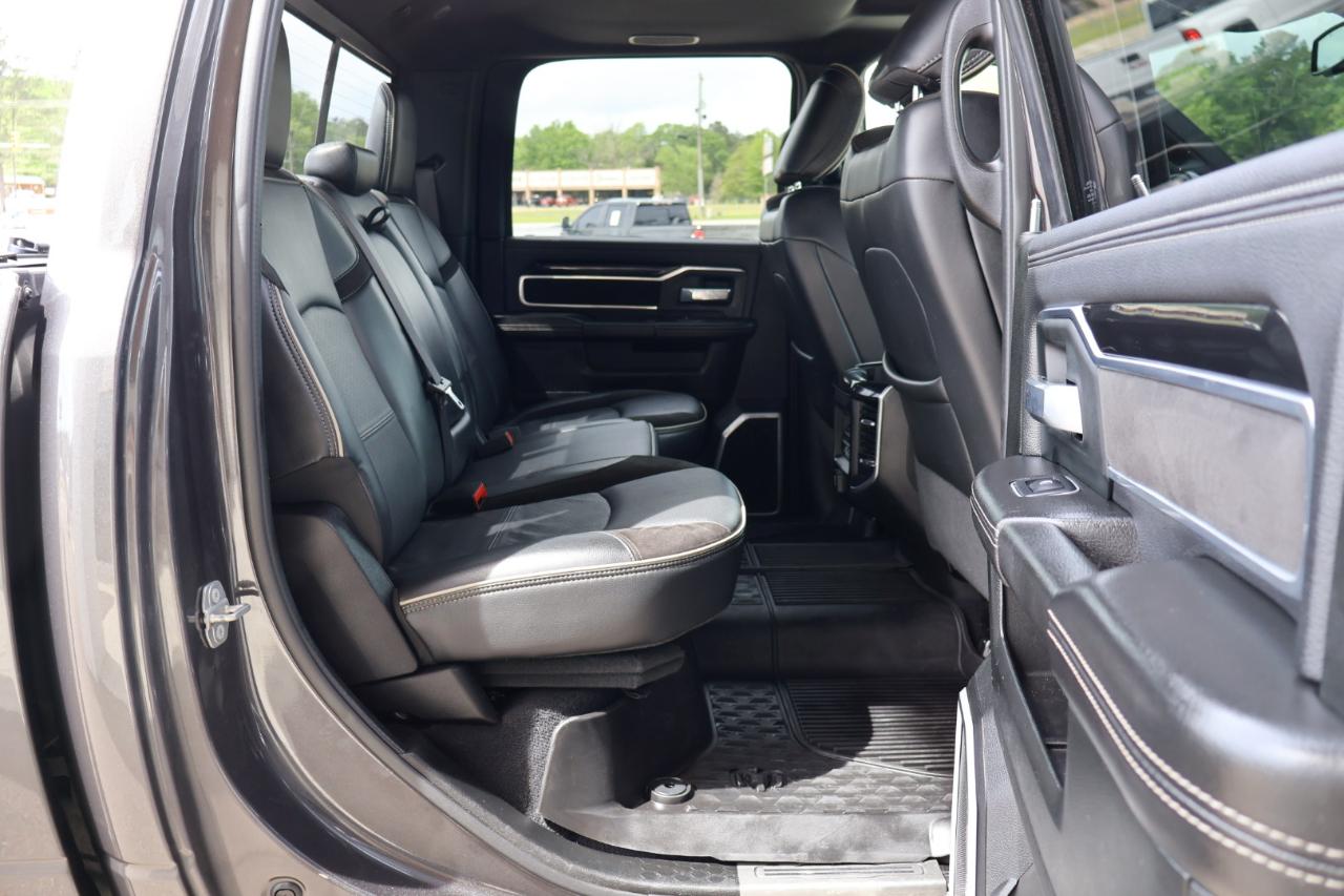 RAM 2500 Laramie 4x4 Crew Cab 6'4" Box 2020