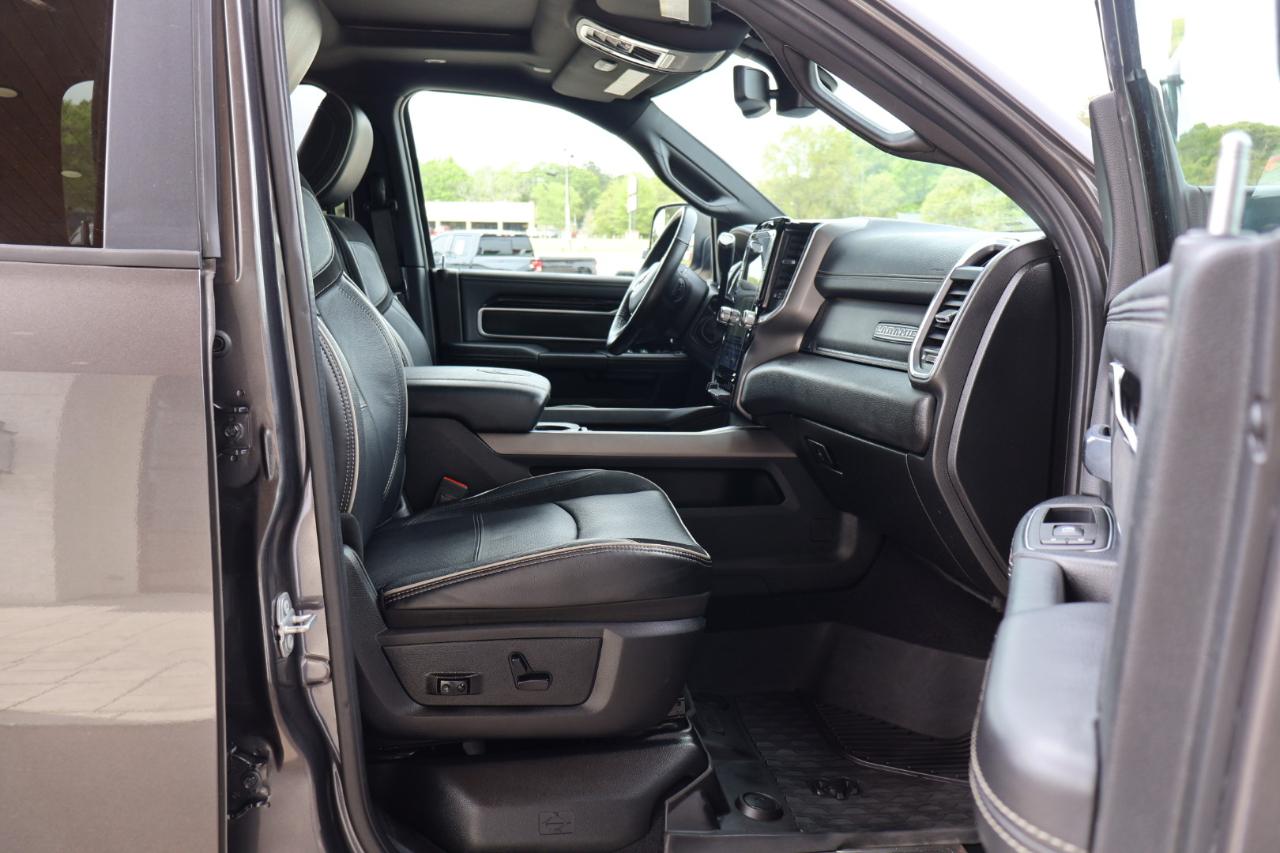 RAM 2500 Laramie 4x4 Crew Cab 6'4" Box 2020