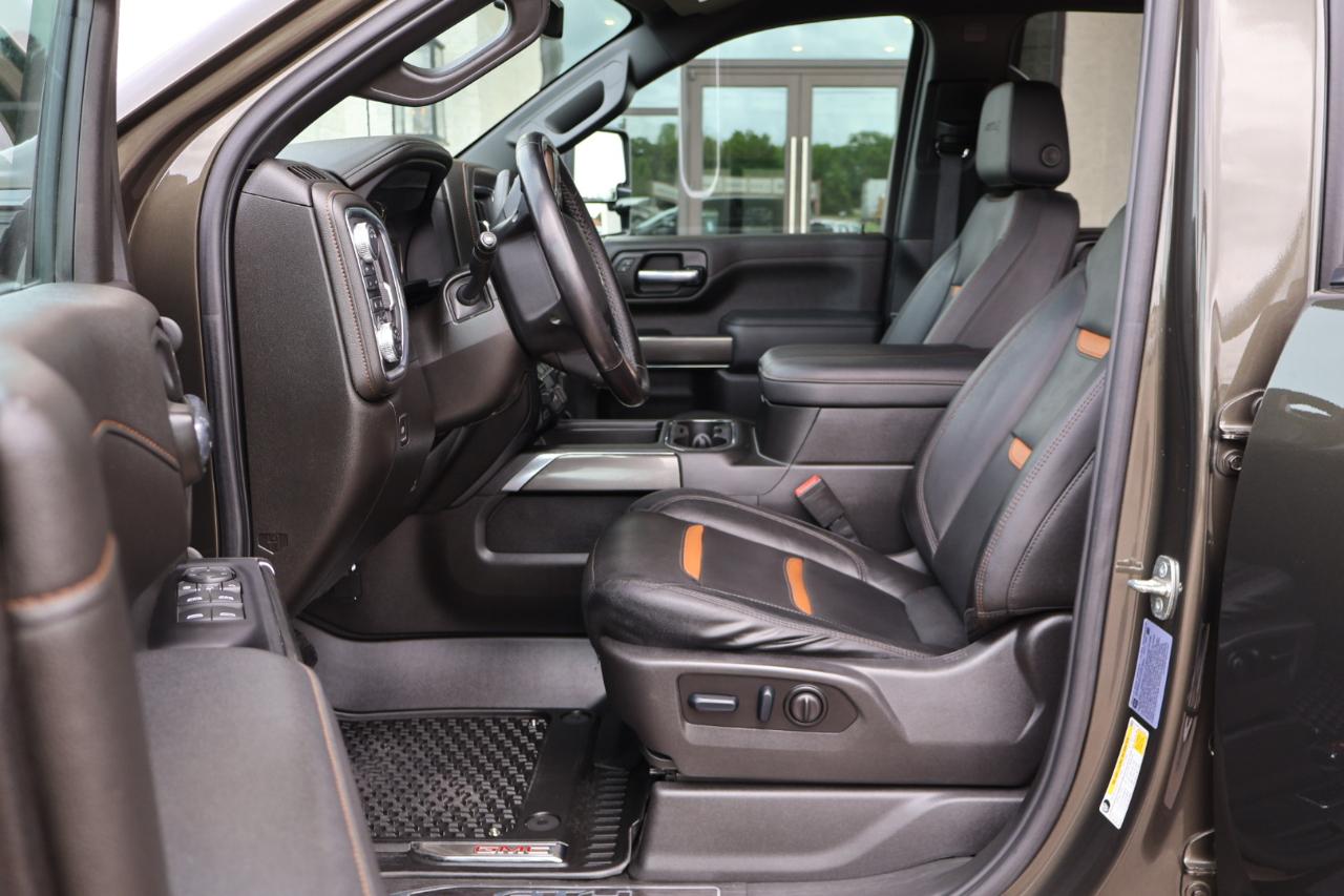GMC Sierra 2500HD 4WD Crew Cab 159" AT4 2023